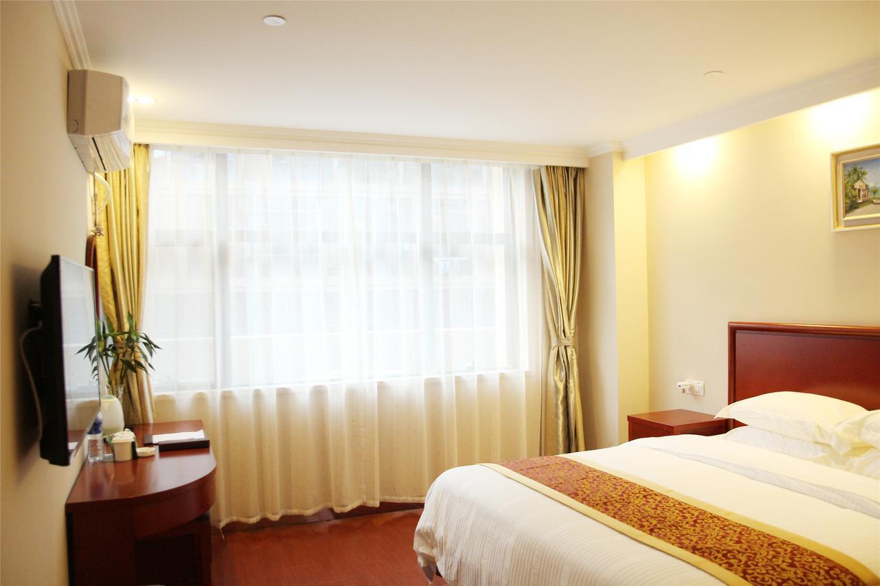 GreenTree Inn Anhui Fuyang Yijing International North Door Busniess Hotel Bagian luar foto